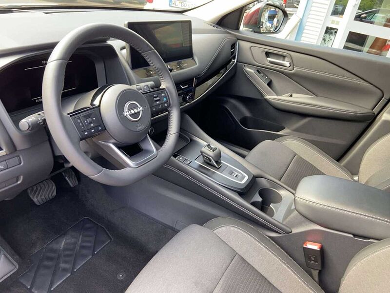 Nissan Qashqai N-Connecta 1.3 DIG-T MHEV Xtronic Winter Techn.