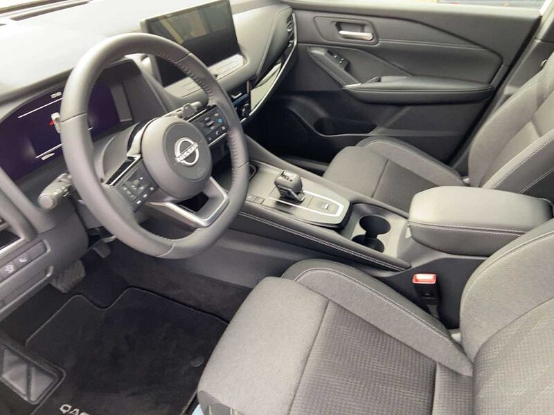 Nissan Qashqai N-Connecta 1.3 MHEV Xtronic Winter Techn.