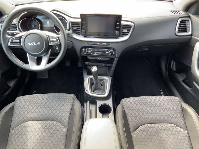 Kia Ceed / cee'd Edition 7 1.0 T-GDI Emotion Kamera CarPlay