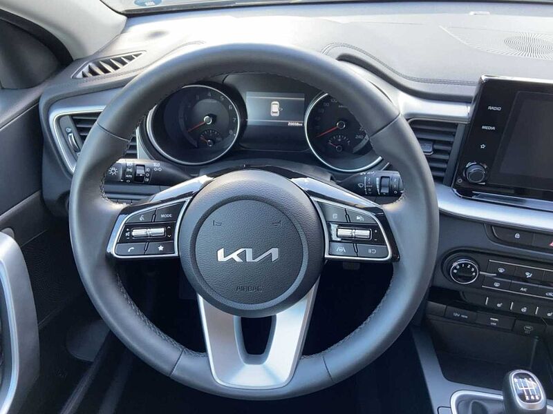 Kia Ceed / cee'd Edition 7 1.0 T-GDI Emotion Kamera CarPlay