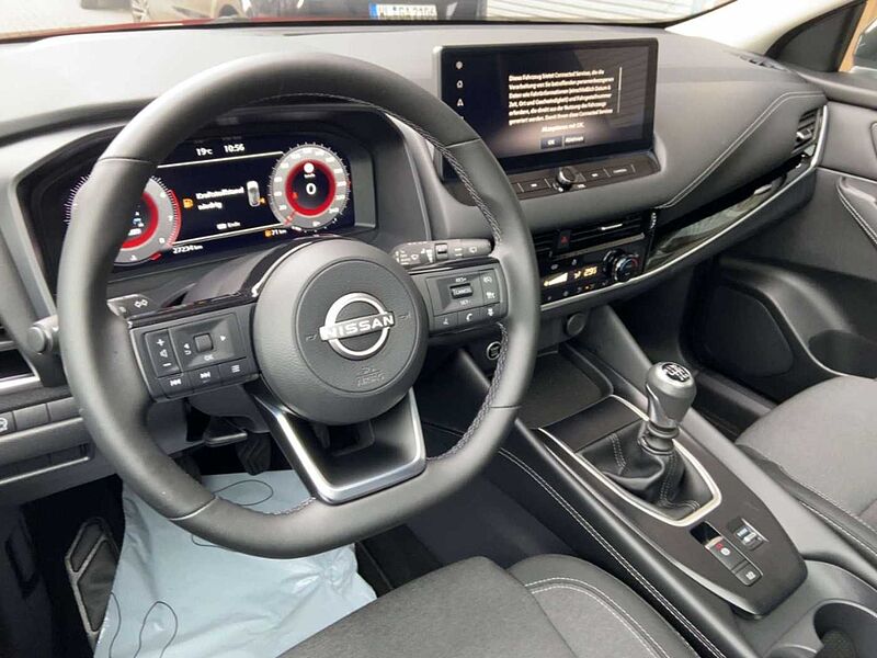 Nissan Qashqai N-CONNECTA 1.3 MT /Winter Design Carplay